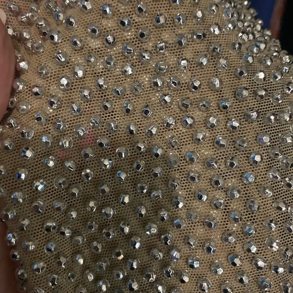 Beautiful Dress, Jersey Material- very forgiving :) - Picture 5 of 7